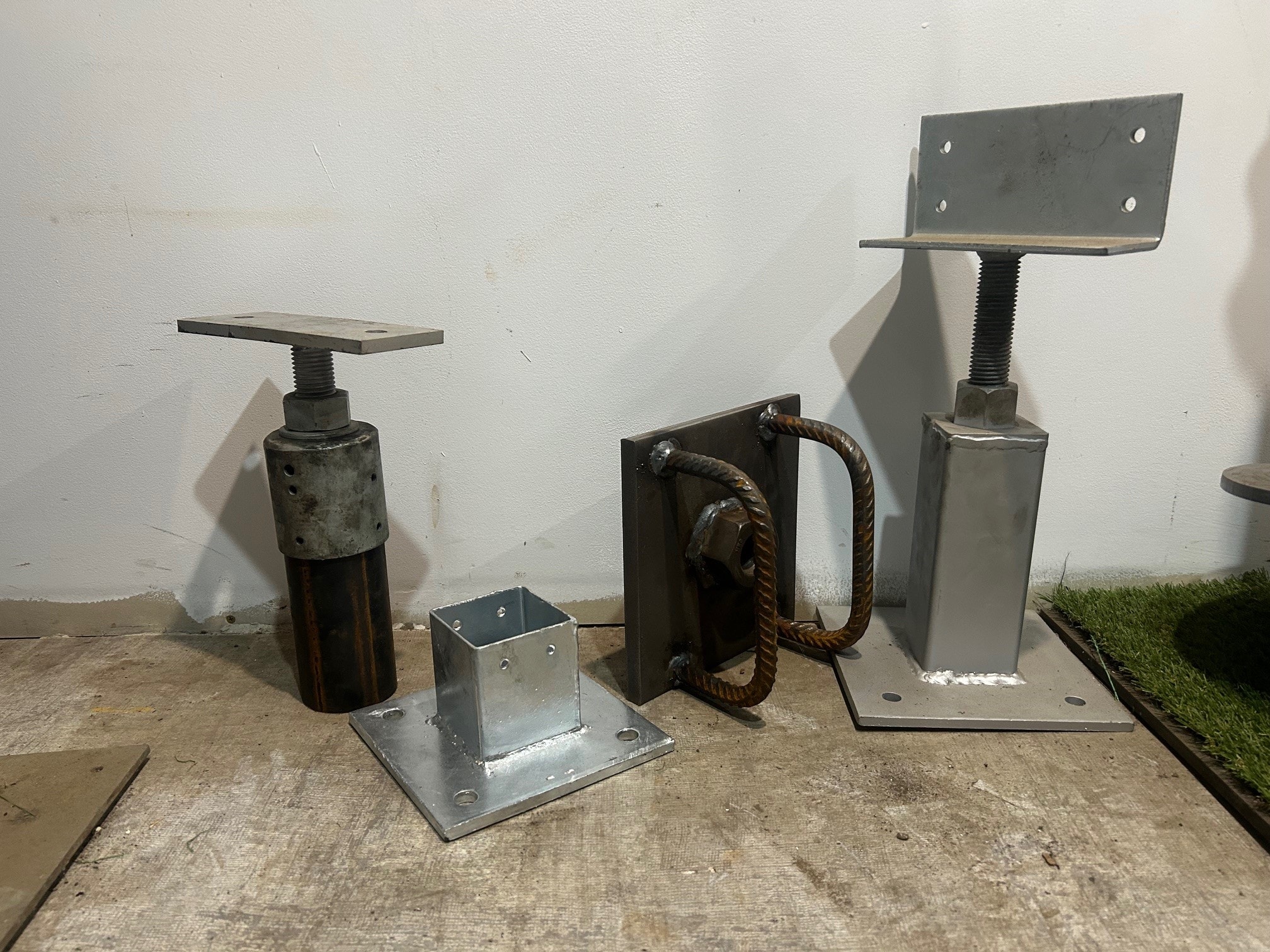 Screw pile and post system components